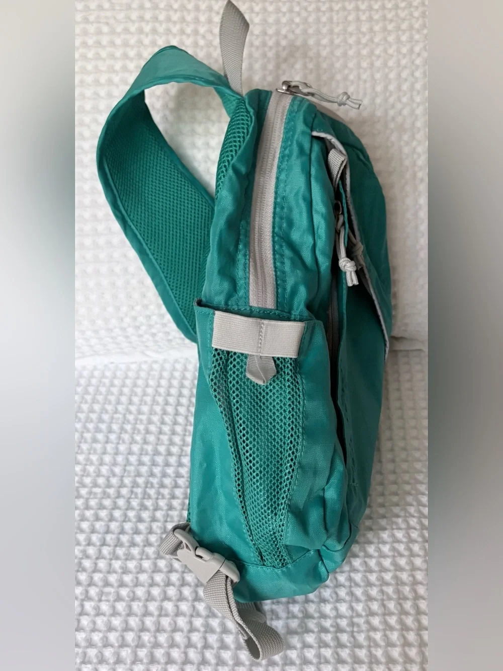 Eddie Bauer crossbody sling bag